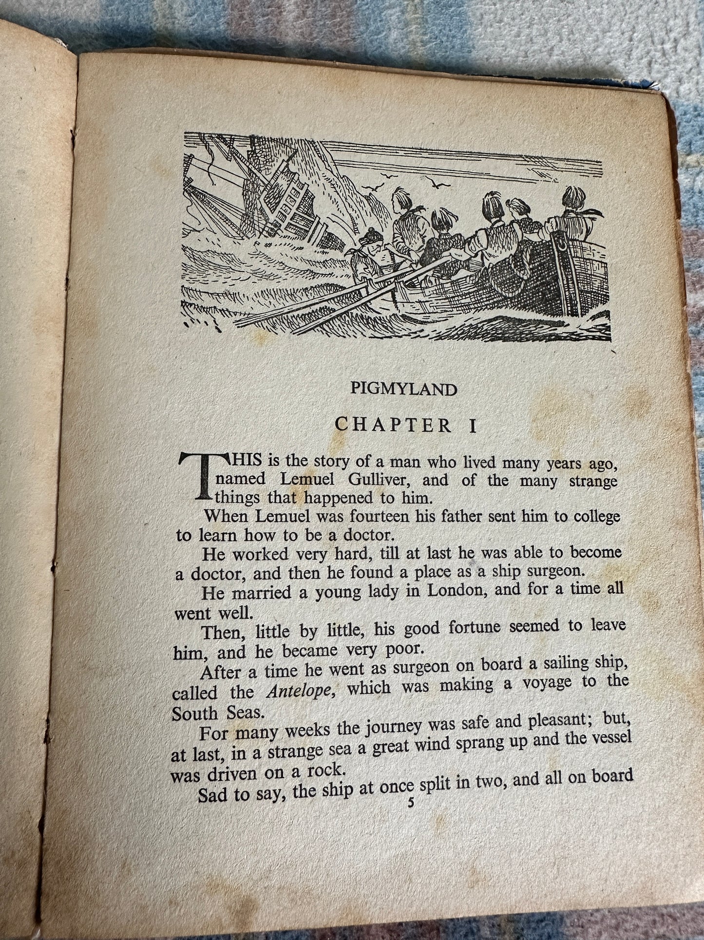 1940’s Gulliver In Pigmyland(Treasure Trove Series) Collins