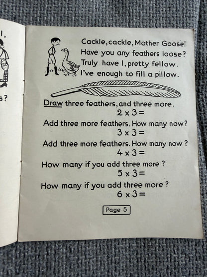 1940 The Peg Family Number Books No.3  (MacMillan & Co Ltd)