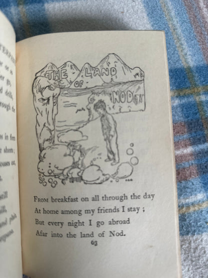 A Child’s Garden Of Verses - Robert Louis Stevenson(Collins Clear-Type) illustrated uncredited