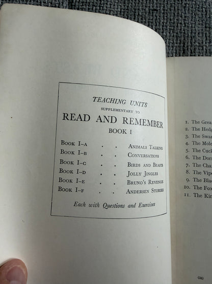 1950’s Birds & Beasts Teaching Unit 1c (Read & Remember Series) Raymond Shepherd illustrated) Thomas Nelson & Sons Ltd