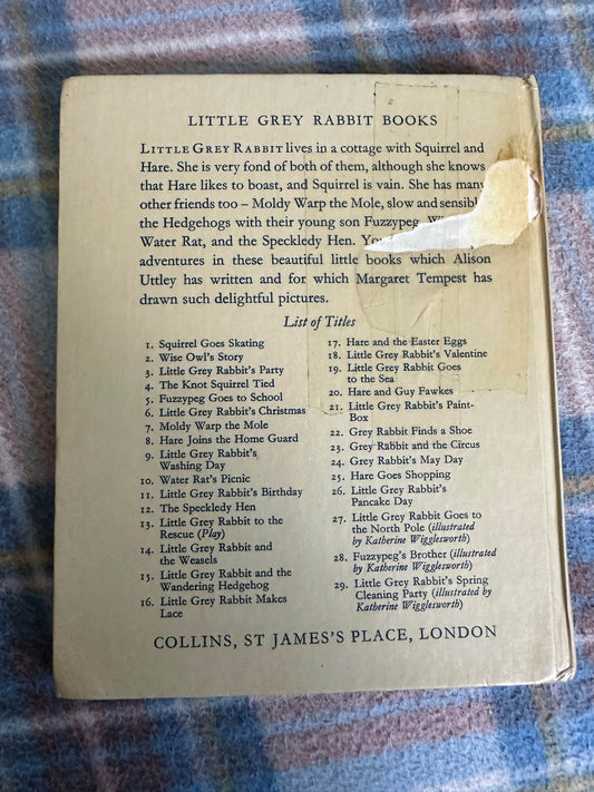 1970 Little Grey Rabbit To The Rescue(A Play) Alison Uttley(Margaret Tempest illustration) Collins - Honeyburn Books (UK)