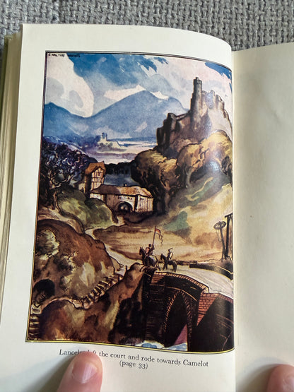 1950’s Stories Of King Arthur’s Knights - Mary MacGregor (C. Walter Hodges illust) Thomas Nelson & Sons Ltd.