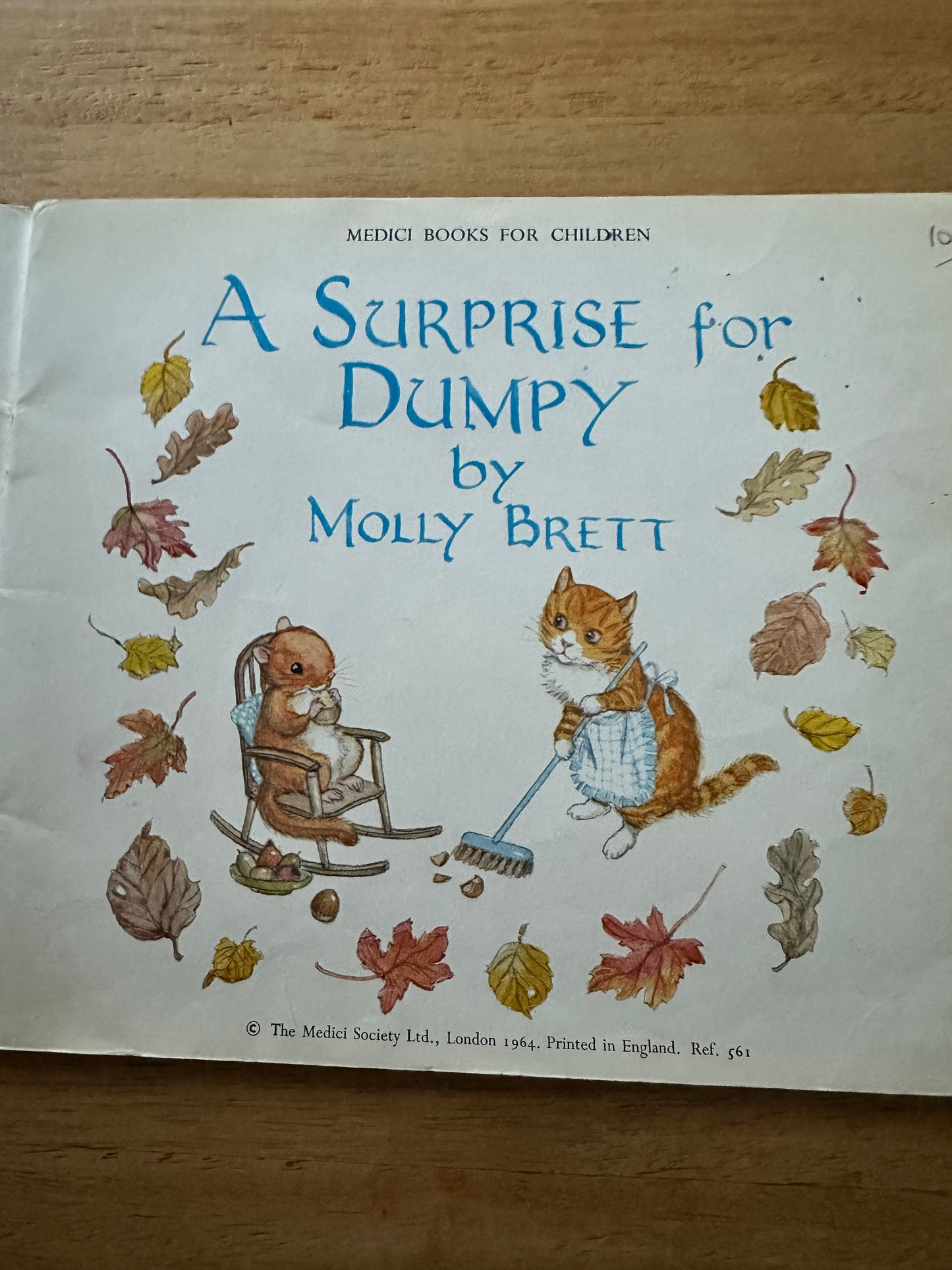 1964 A Surprise For Dumpy - Molly Brett(Medici Society)