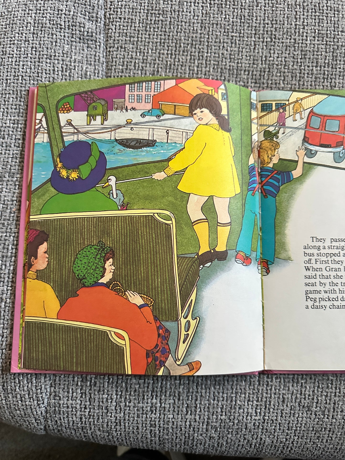 1977*1st* Peg & James Go To The Park - Mary Batchelor(Jolyne Knox Illust)Pickering & Inglis