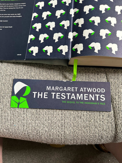 2019*1st* The Testaments - Margaret Atwood (Chatto & Windus) + Bookmark