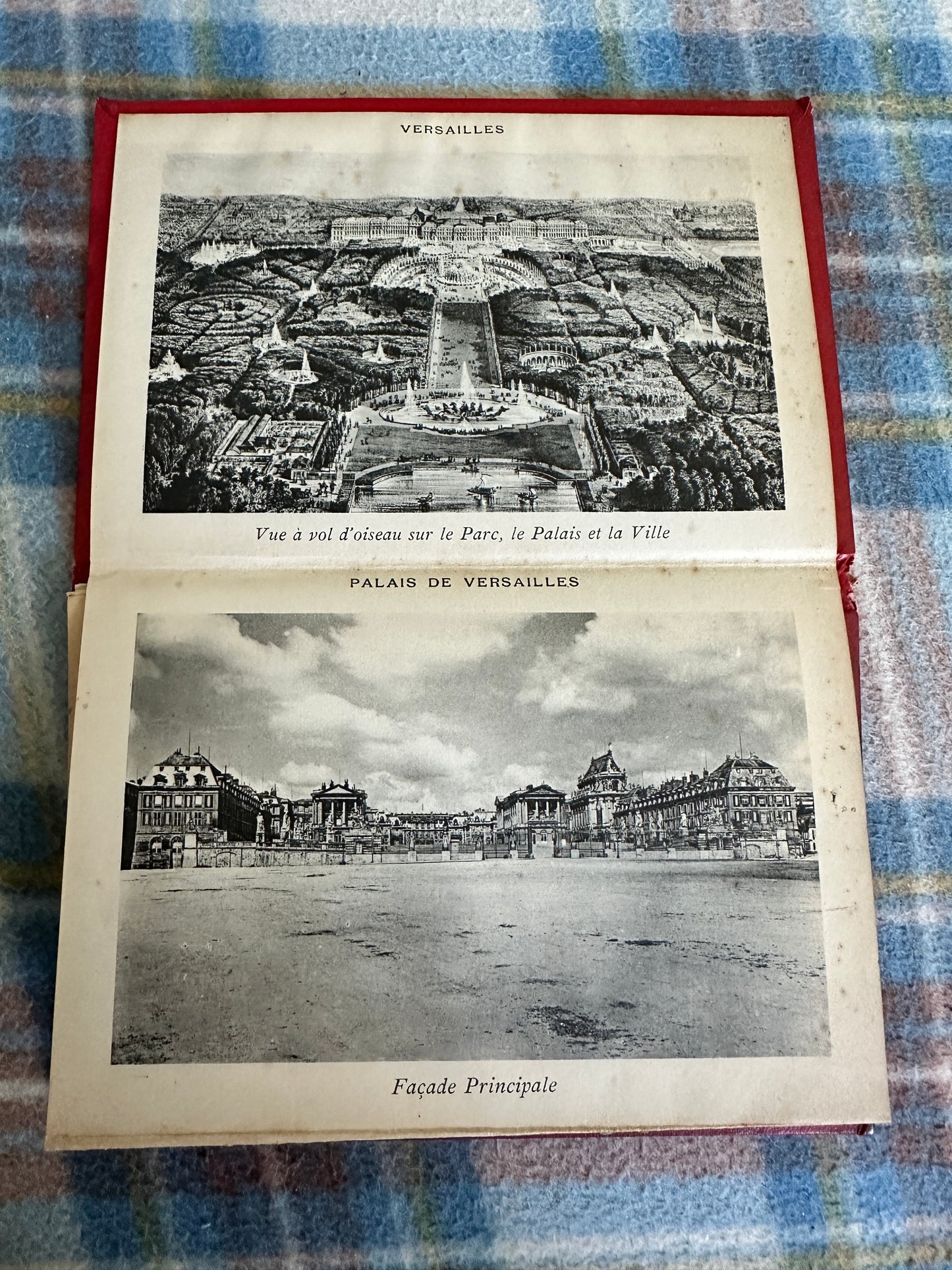 1909 Versailles Et Trianons (Concertina style photo book)