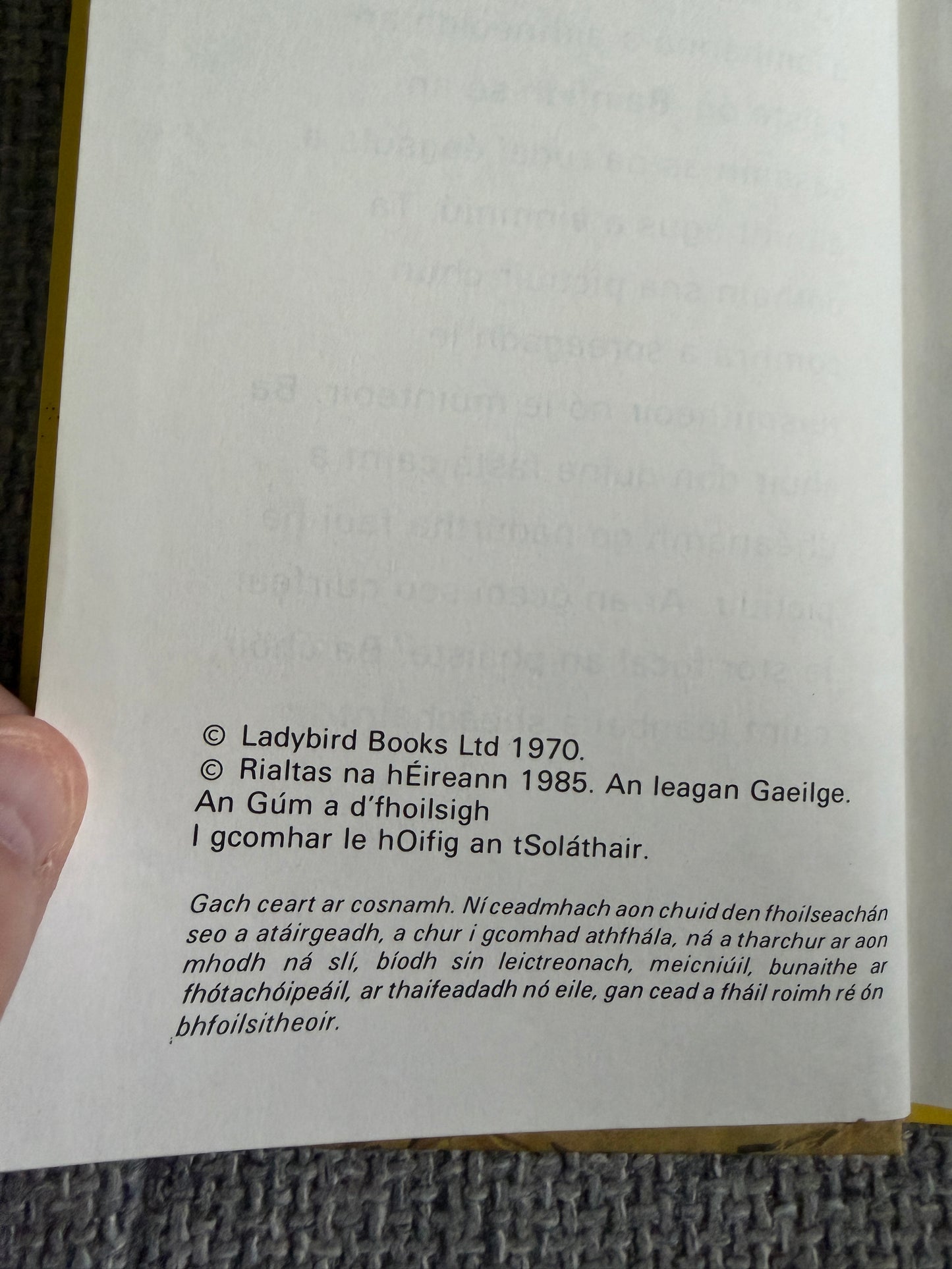 1985 An Chéad Leabhar Pictiúr (Irish Language) Ethel & Harry Wingfield (An Gúm Publisher)