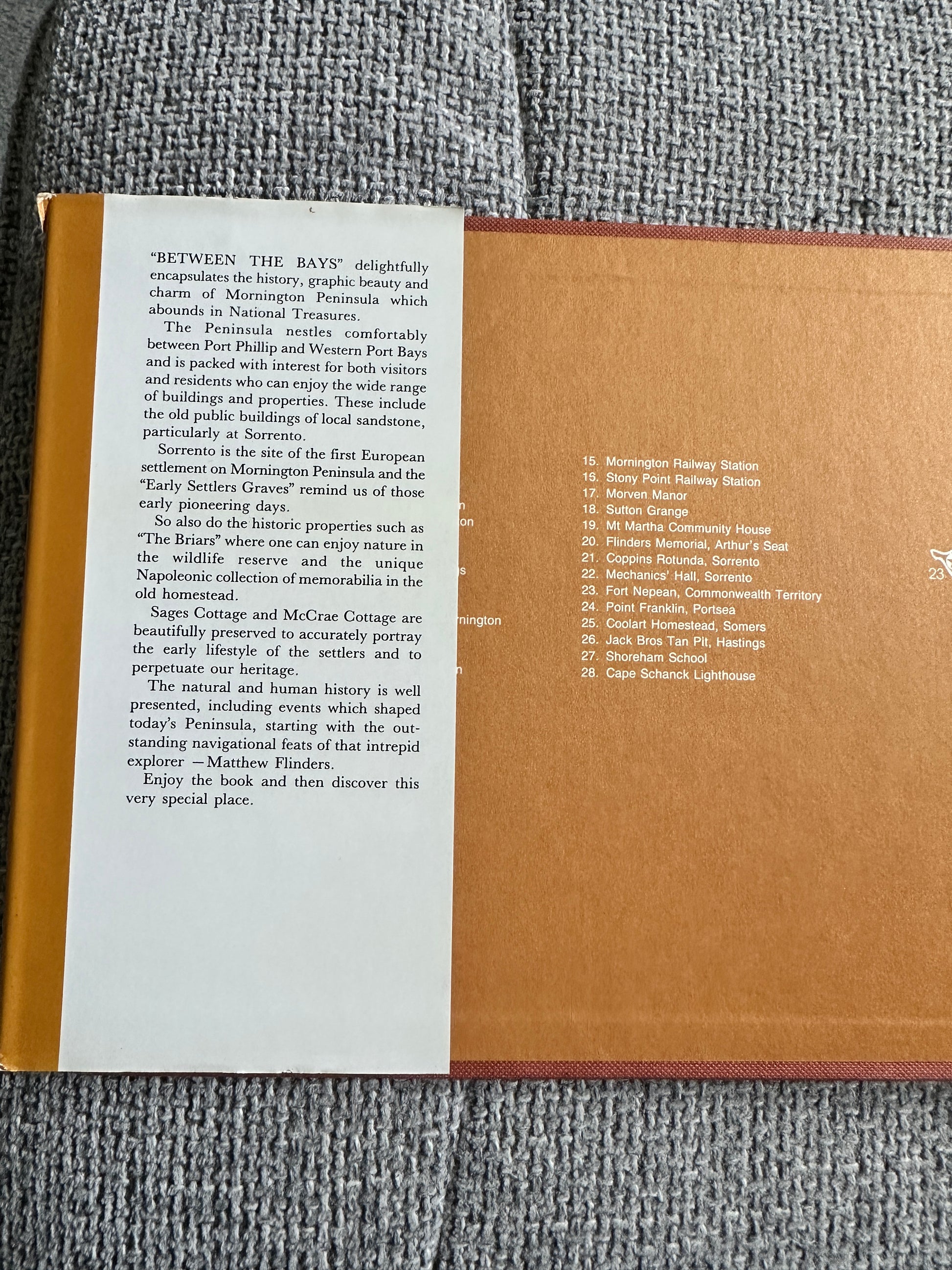 1989 Between The Bays: Mornington Peninsula- Joan Bognuda & Leslie M. Moorhead (Loch Haven Books) - Honeyburn Books (UK)