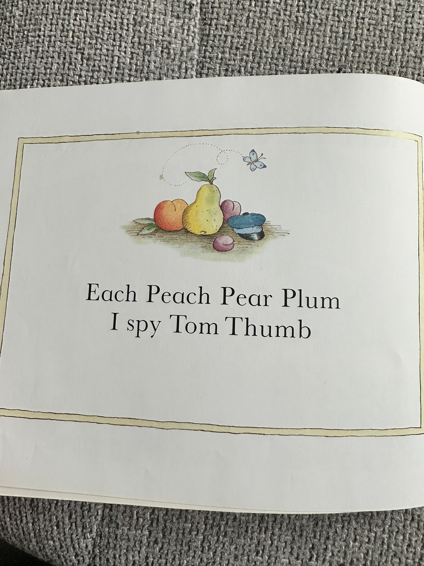 1989 Each Peach Pear Plum - Janet & Allan Ahlberg (Puffin) - Honeyburn Books (UK)
