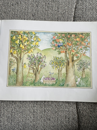 1989 Each Peach Pear Plum - Janet & Allan Ahlberg (Puffin) - Honeyburn Books (UK)