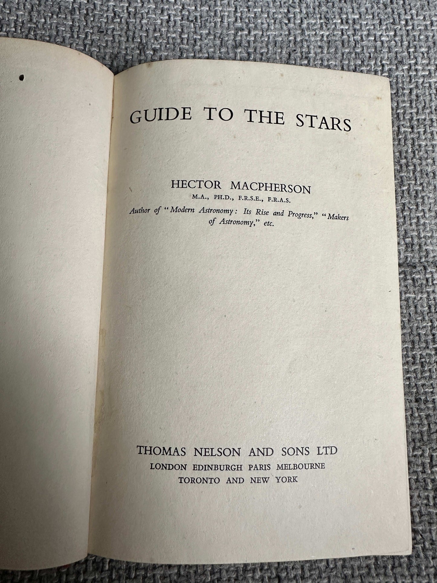 1943*1st* Guide To The Stars - Hector MacPherson (Thomas Nelson & Sons Ltd)