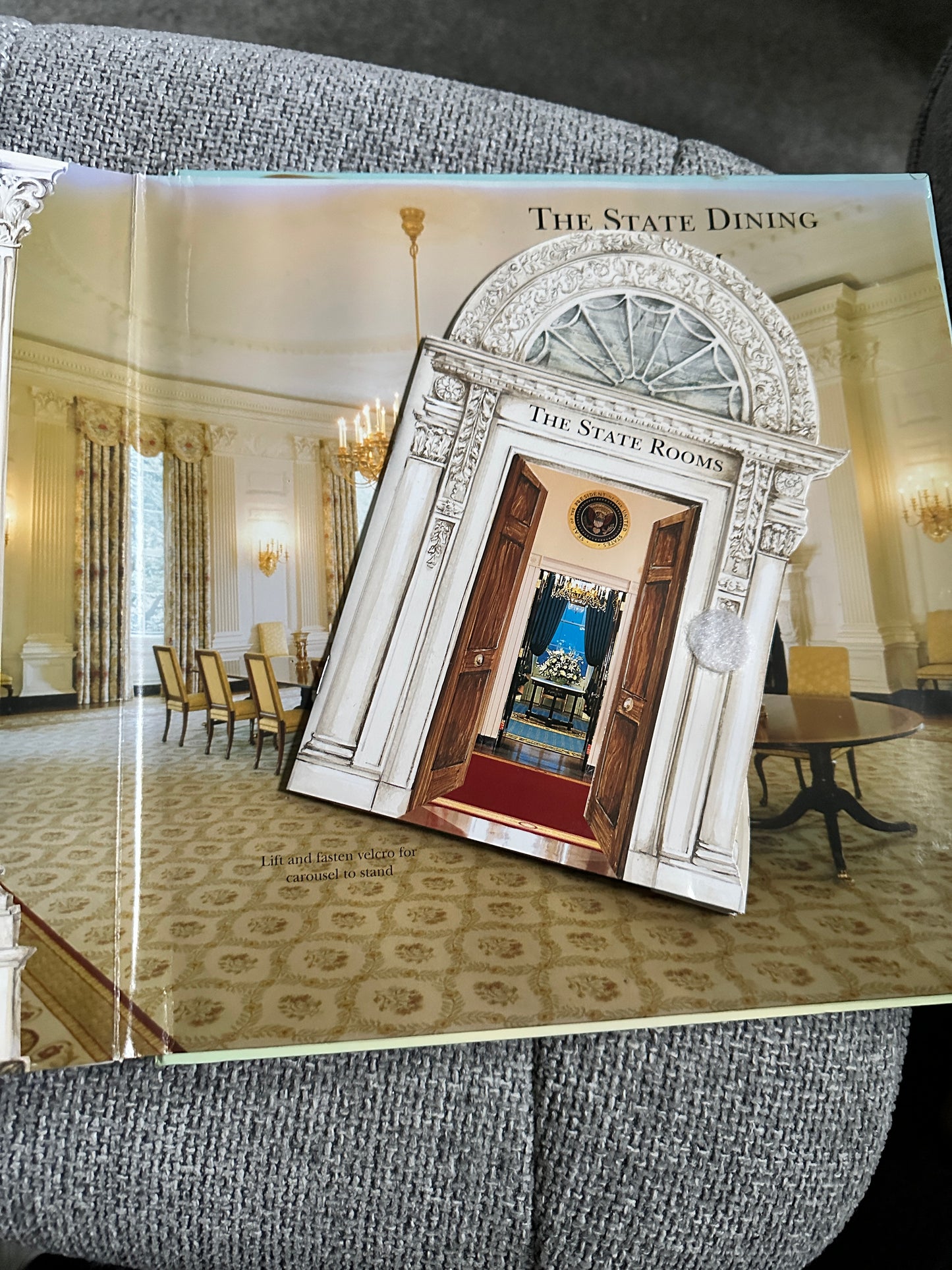 2004 The White House Pop-Up - Chuck Fischer(Universe)