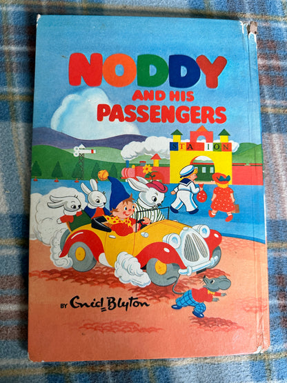 1967 Noddy & His Passengers - Enid Blyton(Peter Wienk illustration) Sampson Low, Marston & Co & Dennis Dobson Ltd)