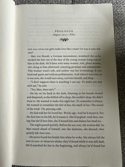 2011*1st* The Wild Rose - Jennifer Donnelly (Hyperion Books New York)