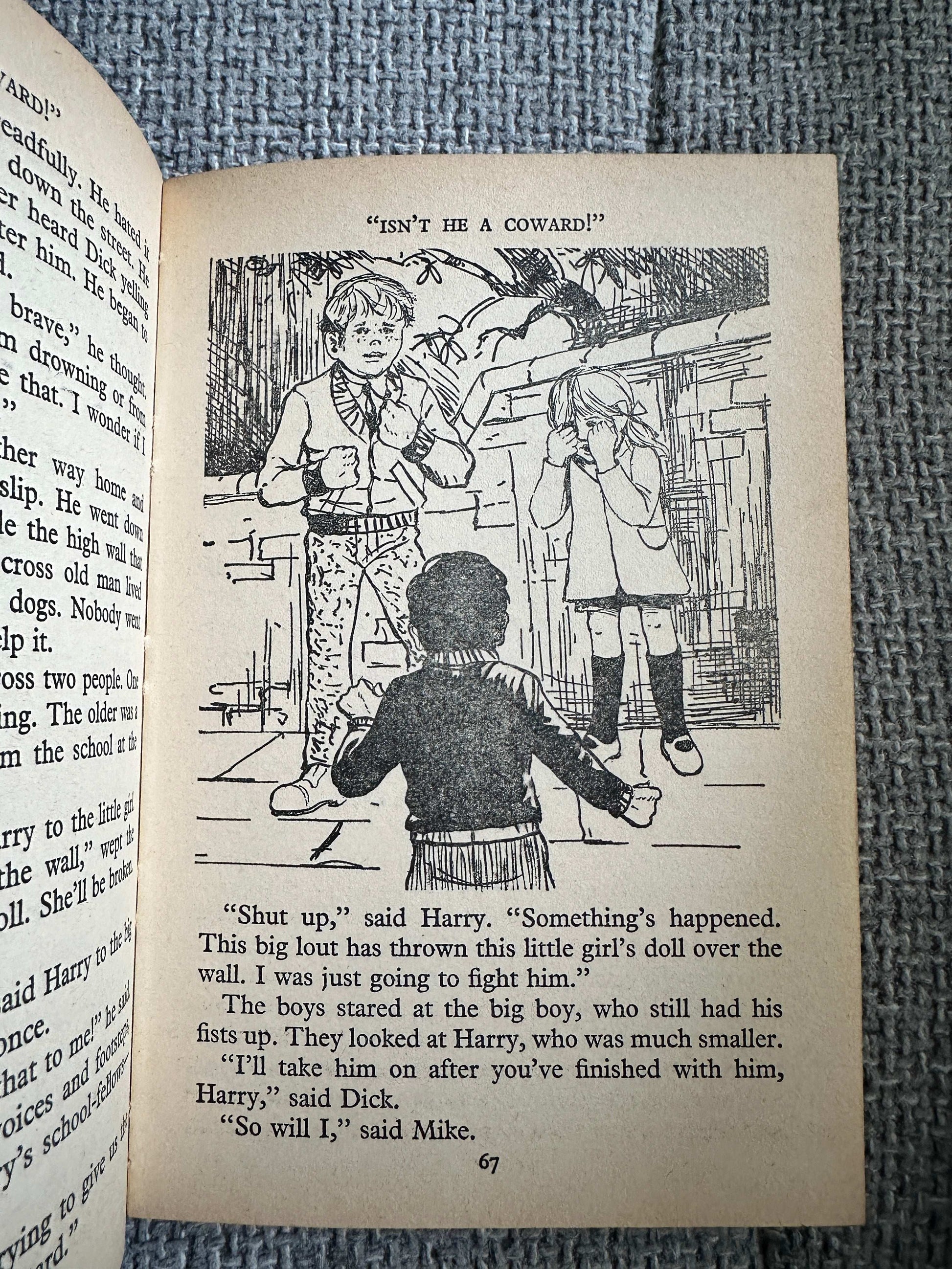 1971 Happy Adventure Tales - Enid Blyton (Purnell Sunshine Library)
