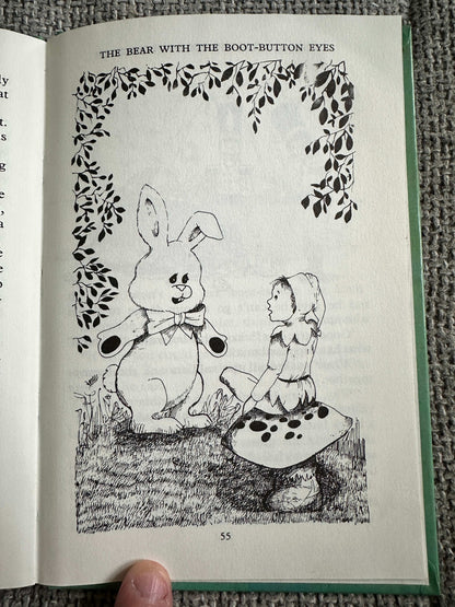 1981 The Bear With Boot Button Eyes - Enid Blyton ( Little Books) Purnell