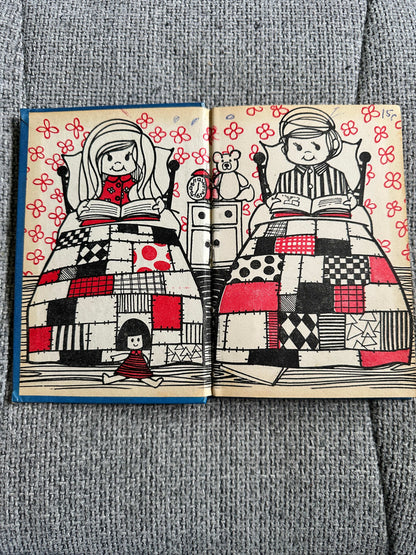 1972 Goodnight Stories - Enid Blyton (Purnell Sunshine Library)