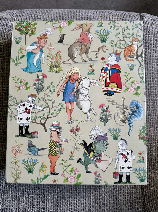 2006*1st* The Complete Alice (Alice’s Adventures In Wonderland / Through The Looking Glass) Lewis Carroll (Helen Oxenbury Illust) Box Set Walker Books