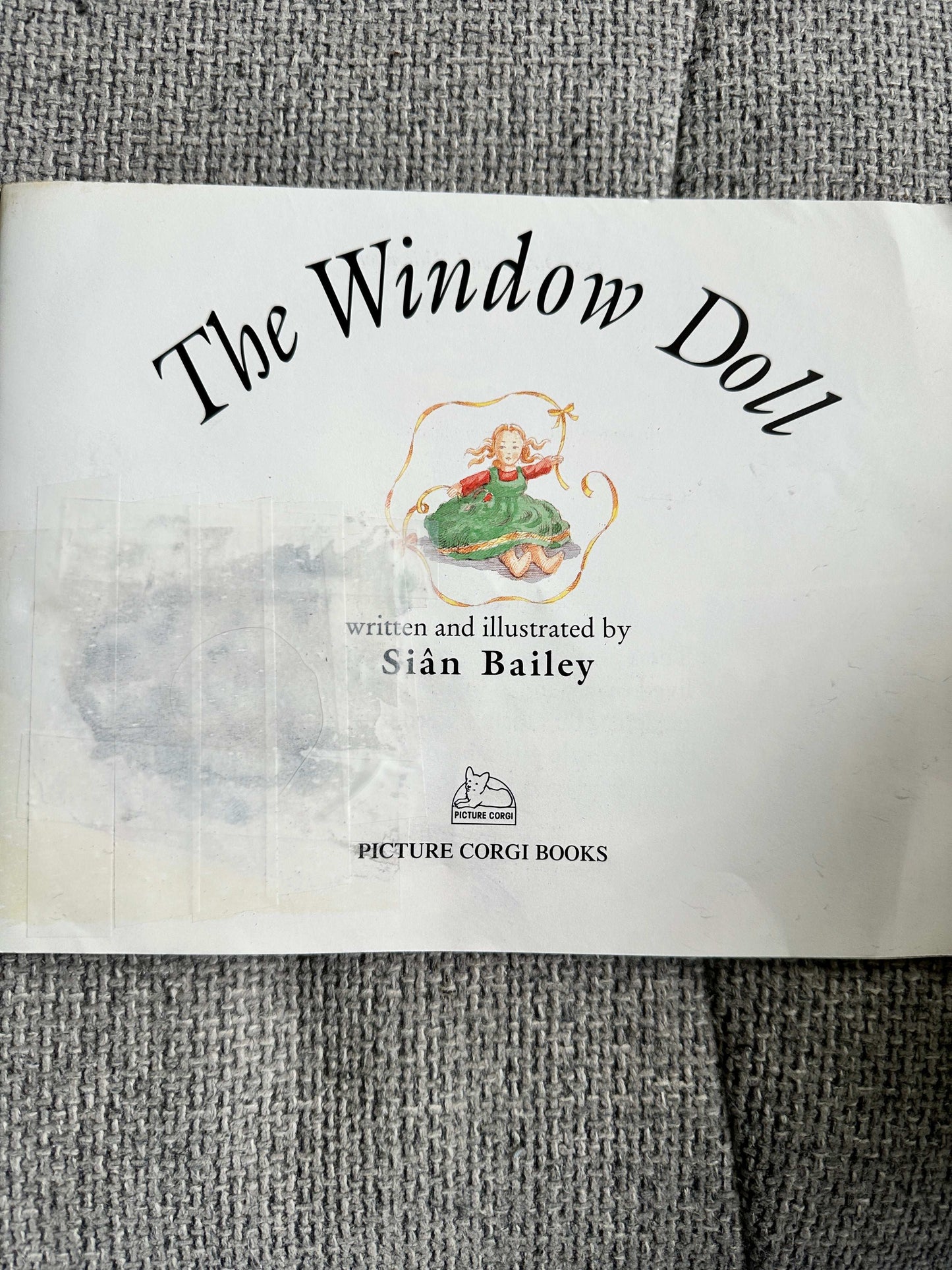1994*1st* The Window Doll - Siân. Bailey (Picture Corgi )