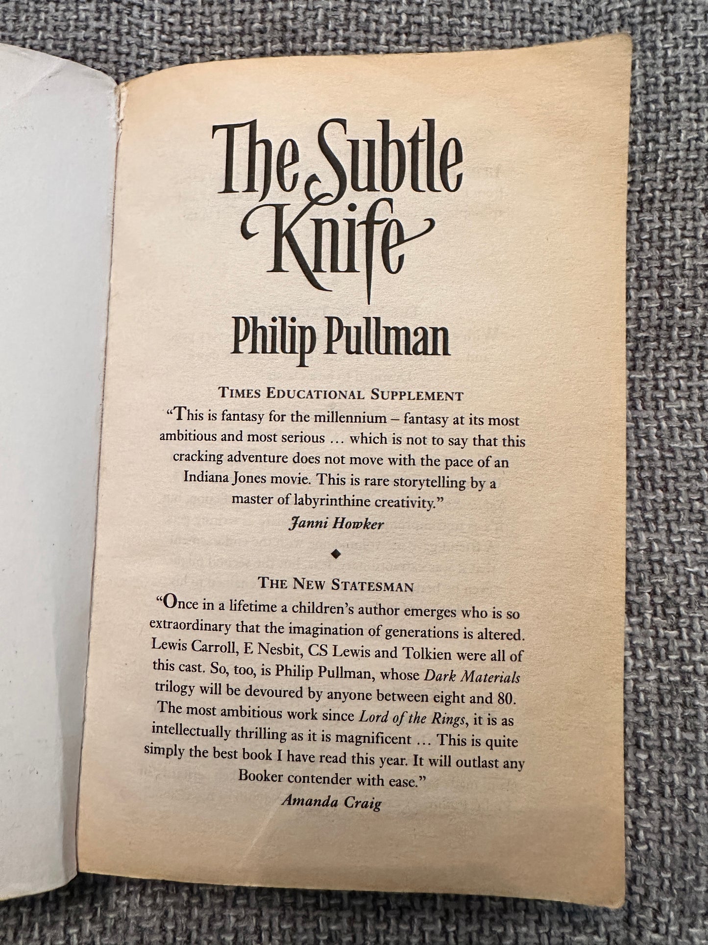 1998 The Subtle Knife - Philip Pullman (Scholastic)