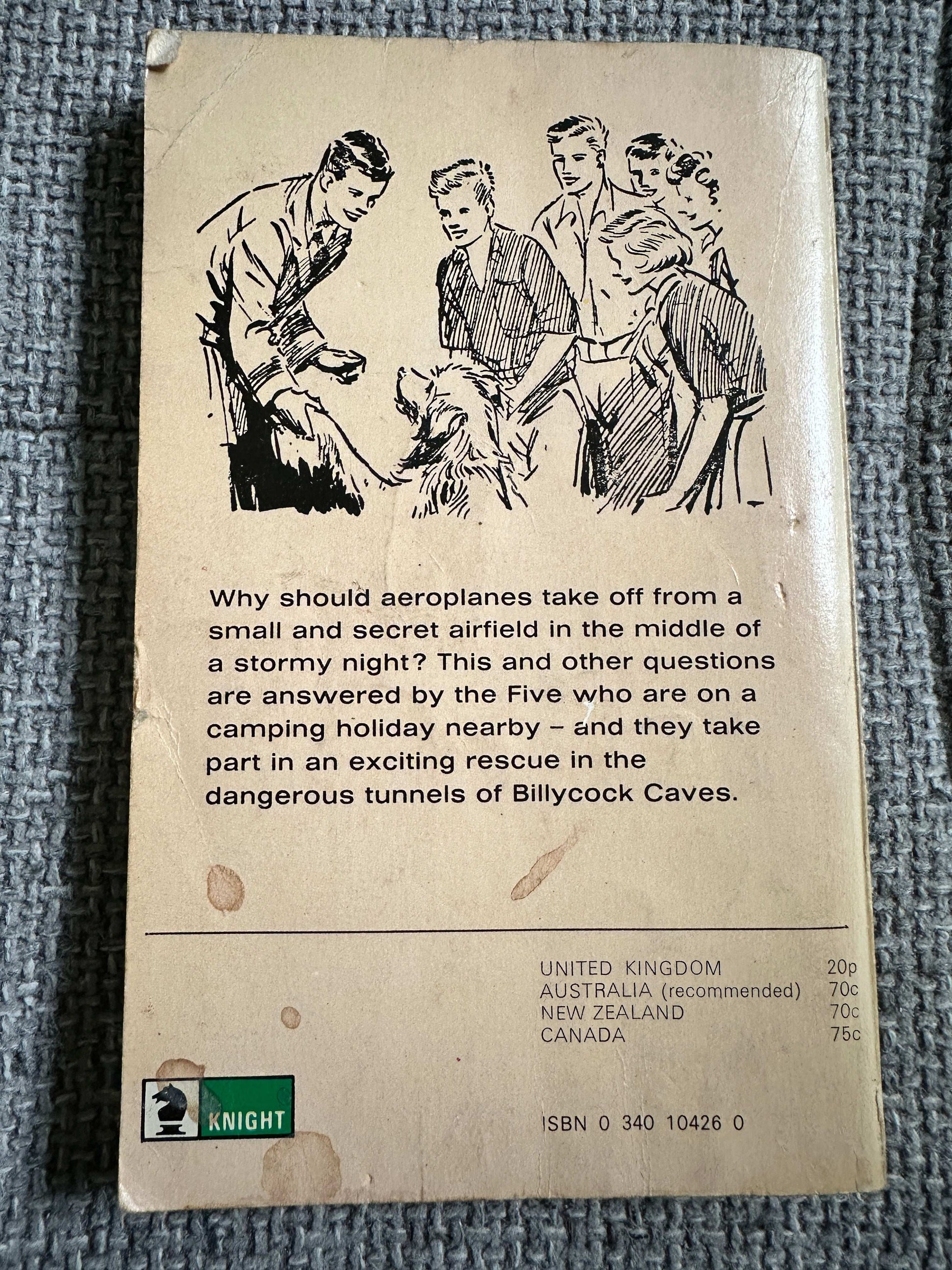 1973 Famous Five: Five Go To Billycock Hill - Enid Blyton (Eileen Soper Illust) Knight Books