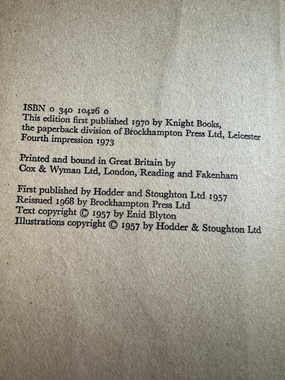 1973 Famous Five: Five Go To Billycock Hill - Enid Blyton (Eileen Soper Illust) Knight Books