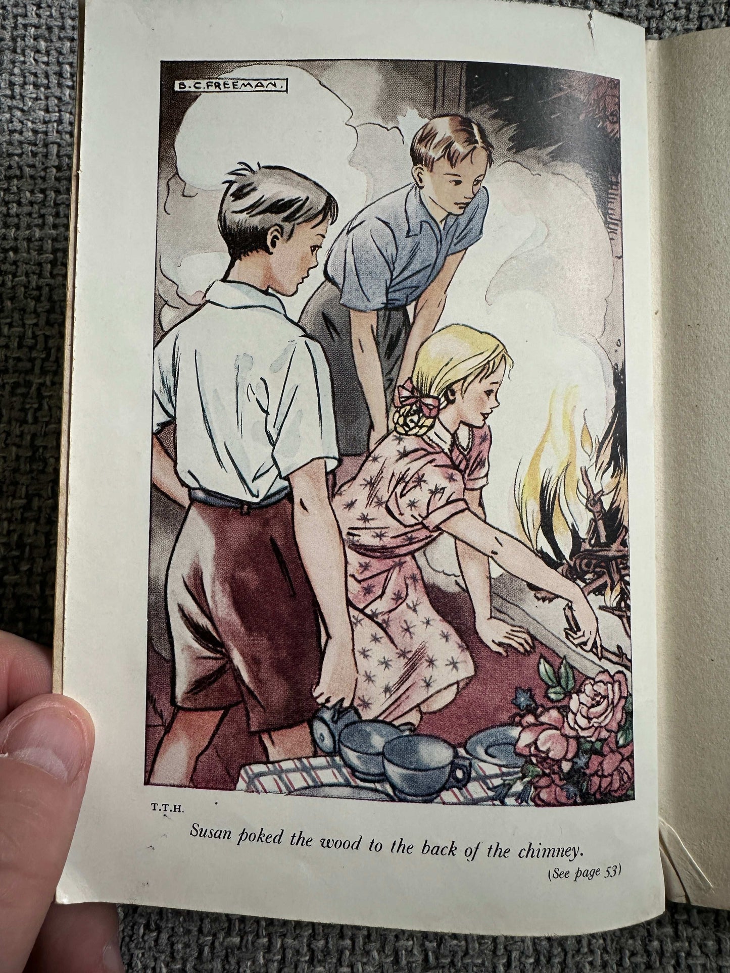 1955 The Treasure Hunters - Enid Blyton (Barbara C. Freeman Illust) Collins Seagull Library