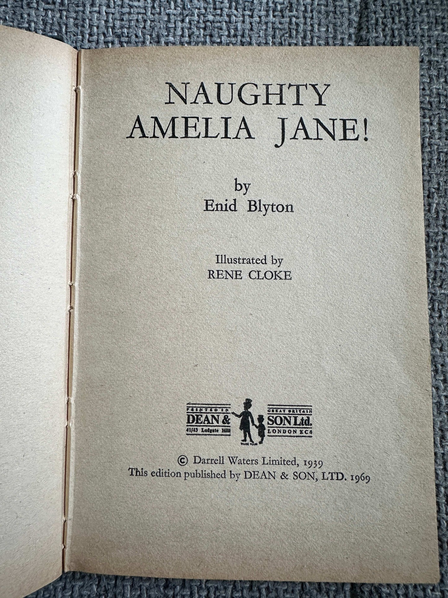 1969 Naughty Amelia Jane - Enid Blyton ( Rene Cloke Illust) Dean & Son Ltd
