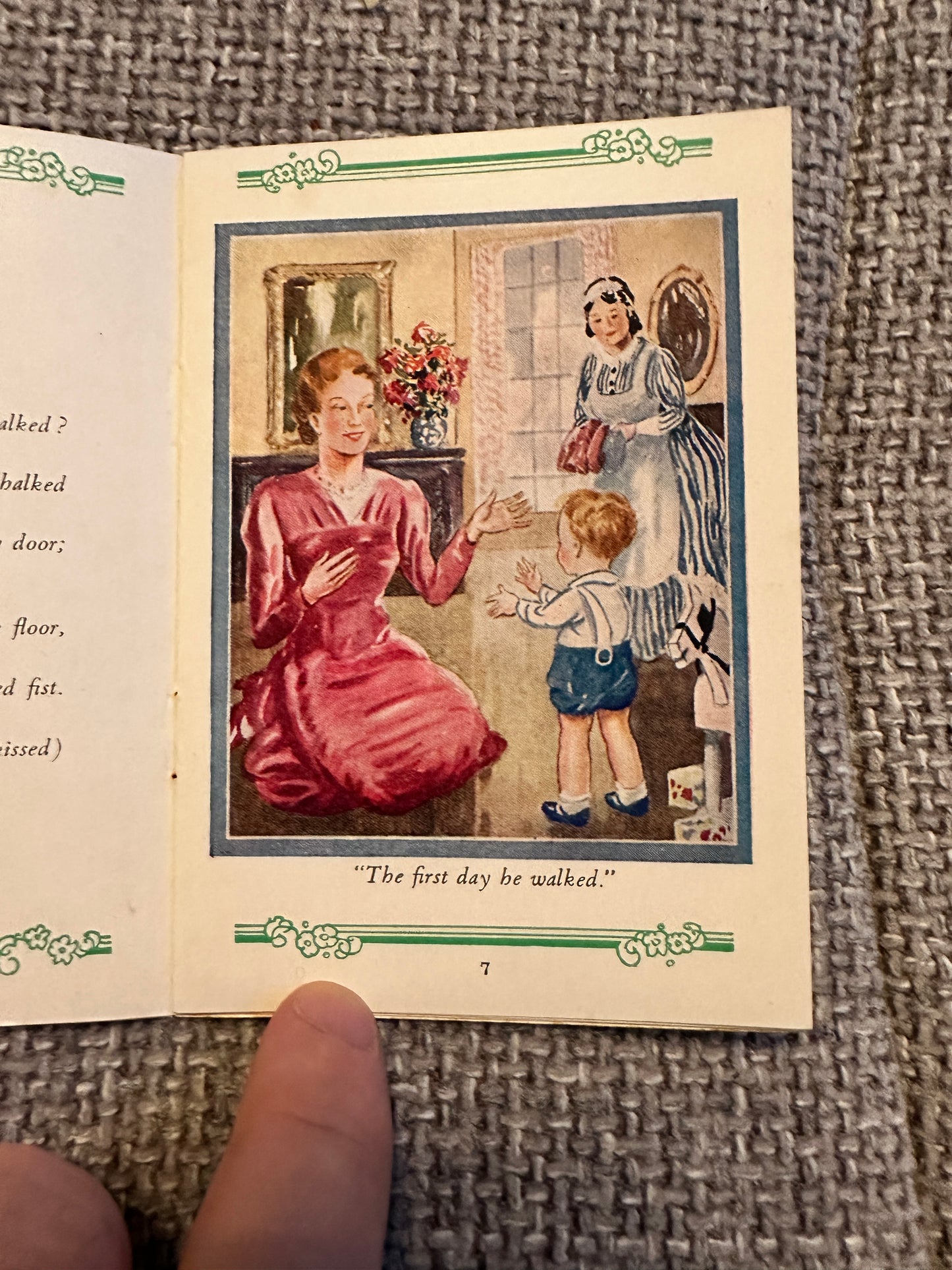 1940’s A Nannie Speaks(Golden Thoughts Booklet) Hilda Trevelyan-Thomson(Valentine & Sons Ltd)