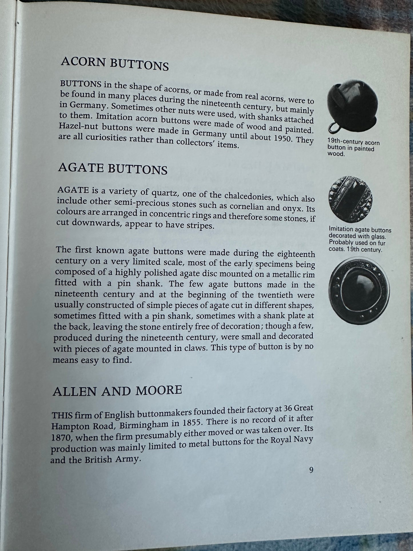 1977*1st* Buttons A Collectors Guide - Victor Houart(Souvenir Press)