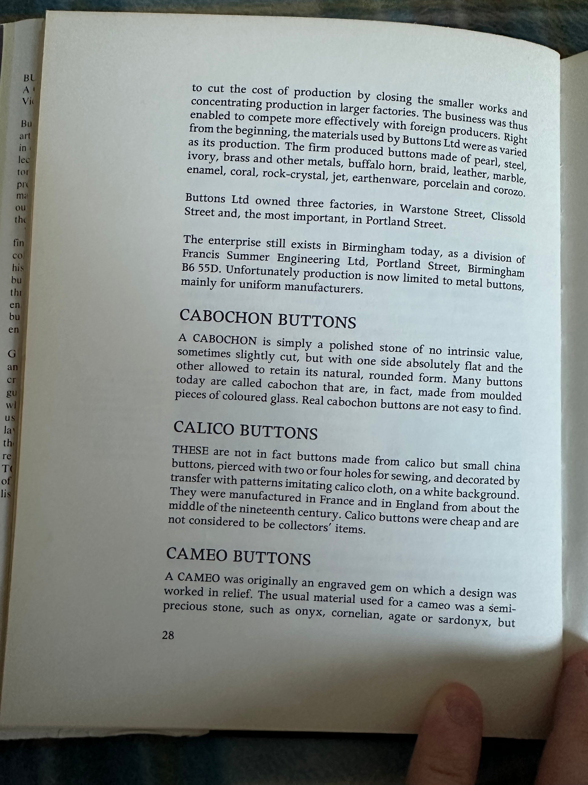 Victor Button 1977*1st* Buttons A Collectors Guide - Victor Houart(Souvenir Press ...