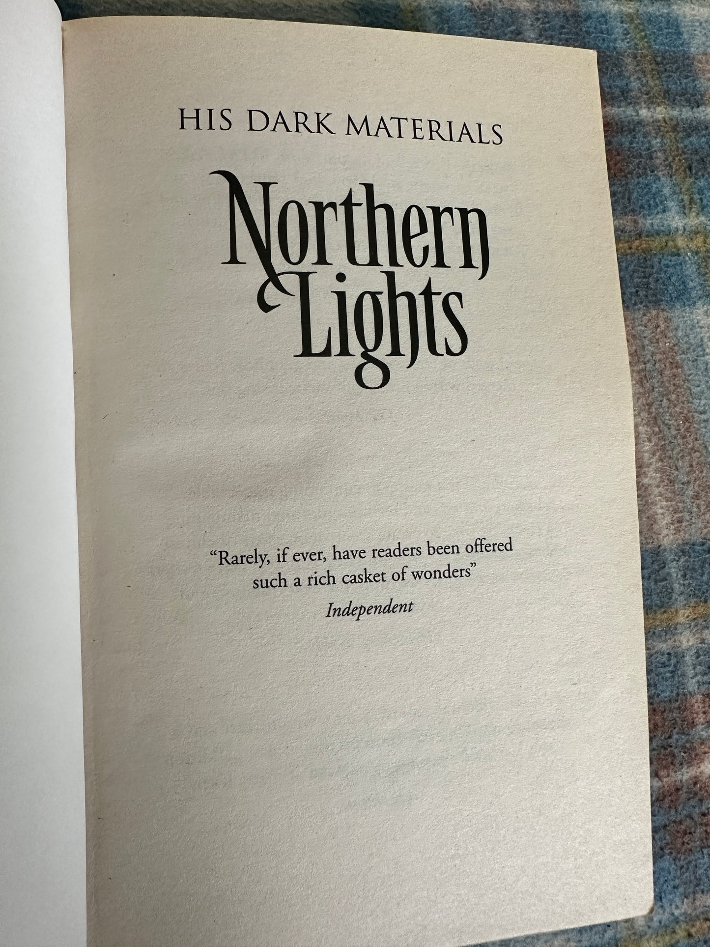 2005 Northern Lights - Philip Pullman(Scholastic Press)