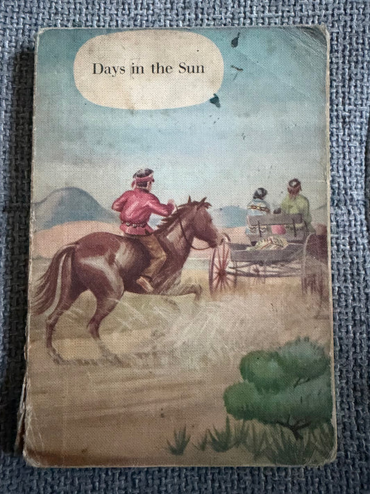 1957 Days In The Sun - Mabel O’Donnell & Rona Munro (Margaret & Florence Hoopes & Margaret Ayer illust) James Nisbet & Co Ltd