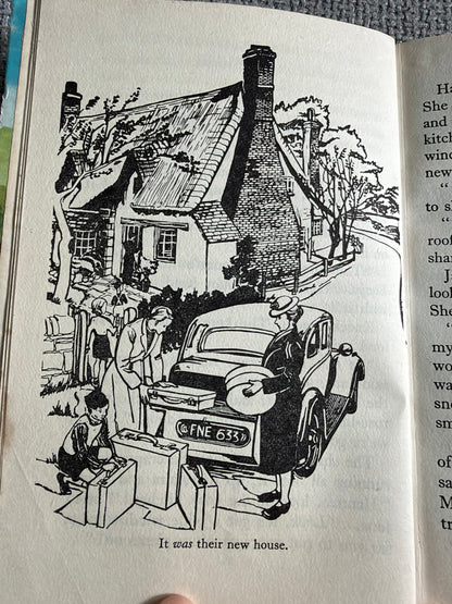 1955 The Children At Happy House - Enid Blyton (Kathleen Gell illust) Latimer House