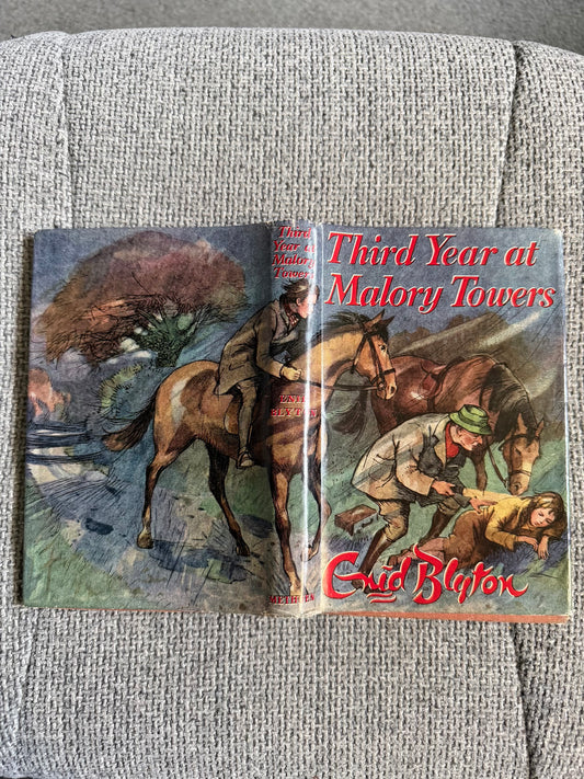 1950 Third Year At Malory Towers - Enid Blyton (Stanley Lloyd illust Lilian Buchanan cover illust) Methuen & Co Ltd