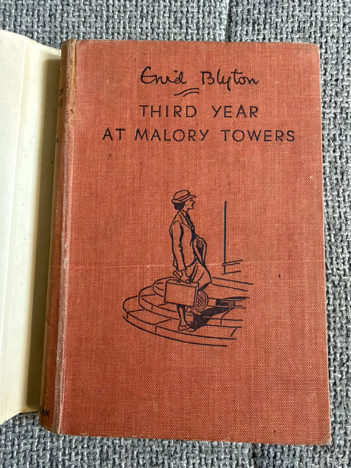 1950 Third Year At Malory Towers - Enid Blyton (Stanley Lloyd illust Lilian Buchanan cover illust) Methuen & Co Ltd