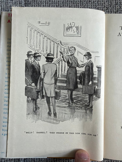 1948 The Second Term At Malory Towers - Enid Blyton (Stanley Lloyd illust) Methuen & Co Ltd