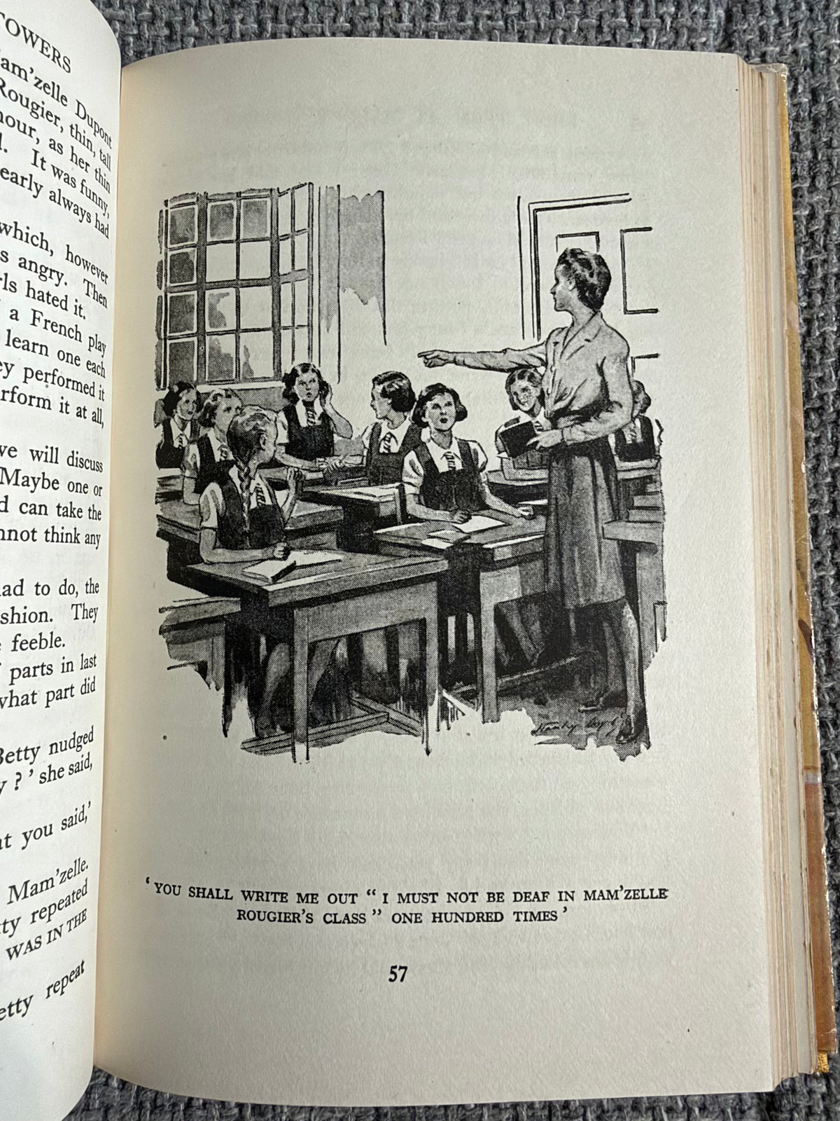 1948 First Term At Malory Towers - Enid Blyton (Stanley Lloyd illust) Methuen & Co Ltd