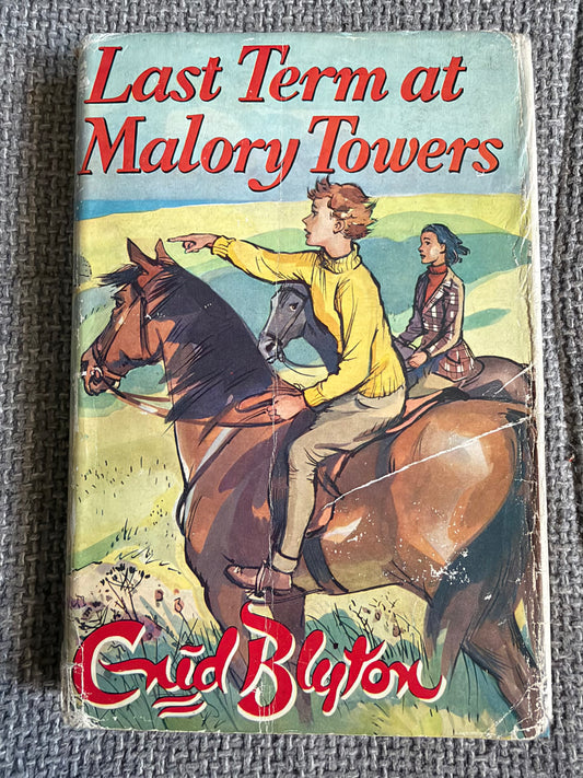 1957 Last Term At Malory Towers - Enid Blyton (Stanley Lloyd illust. Lilian Buchanan cover) Methuen & Co Ltd
