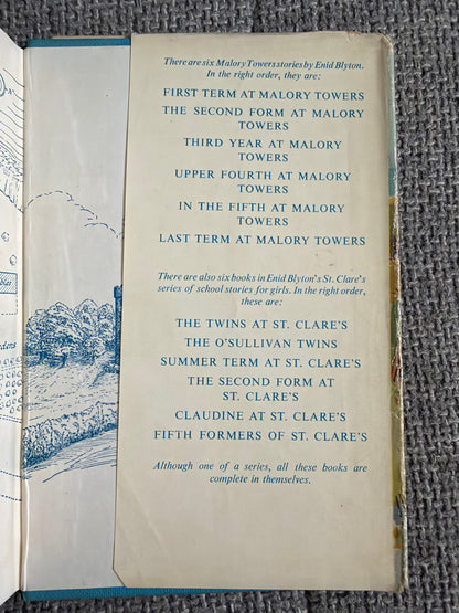 1957 Last Term At Malory Towers - Enid Blyton (Stanley Lloyd illust. Lilian Buchanan cover) Methuen & Co Ltd