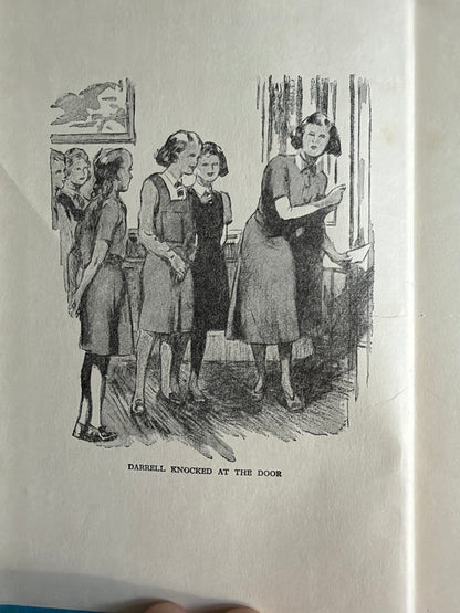 1957 Last Term At Malory Towers - Enid Blyton (Stanley Lloyd illust. Lilian Buchanan cover) Methuen & Co Ltd
