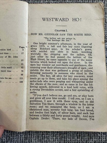 1930’s Westward Ho! - Charles Kingsley(Southern Cross Story Readers)Whitcombe & Tombs Ltd