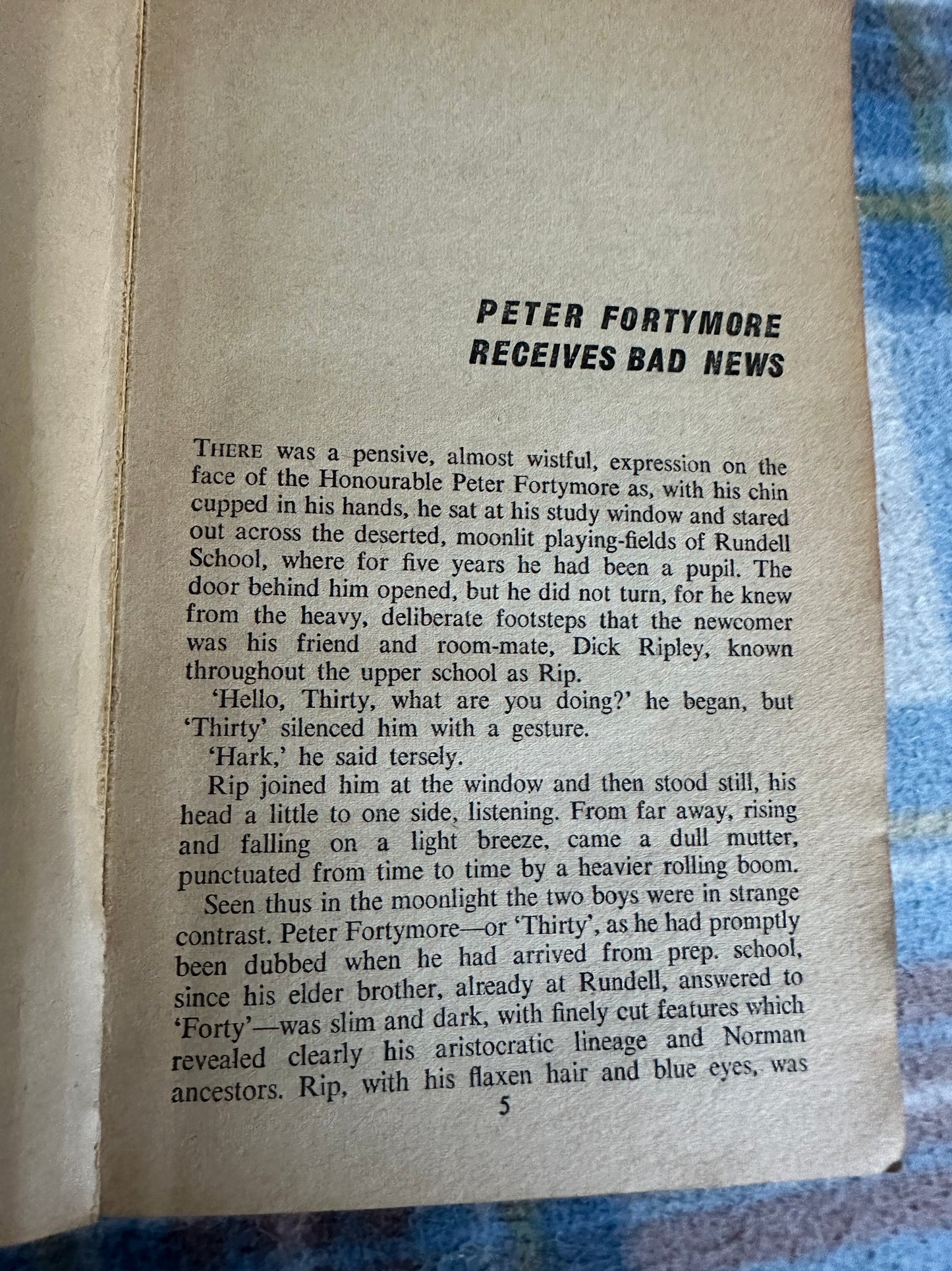 1965 Biggles The Rescue Flight - Capt. W.E. Johns(Armada paperbacks)