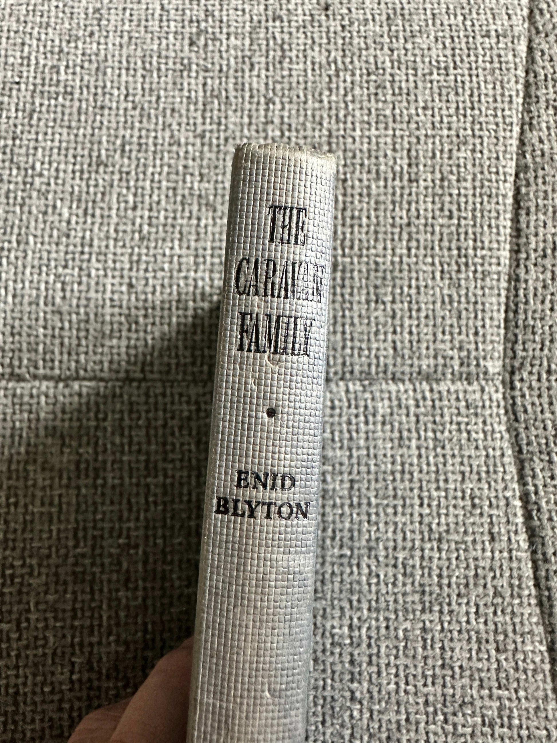 1961 The Caravan Family - Enid Blyton (Ruth Gervis Illust) Lutterworth Press