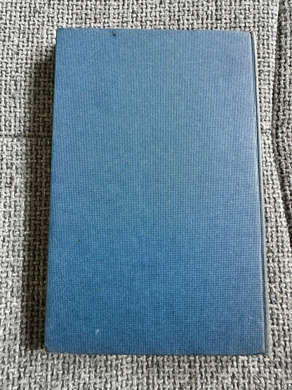 1961 The Caravan Family - Enid Blyton (Ruth Gervis Illust) Lutterworth Press