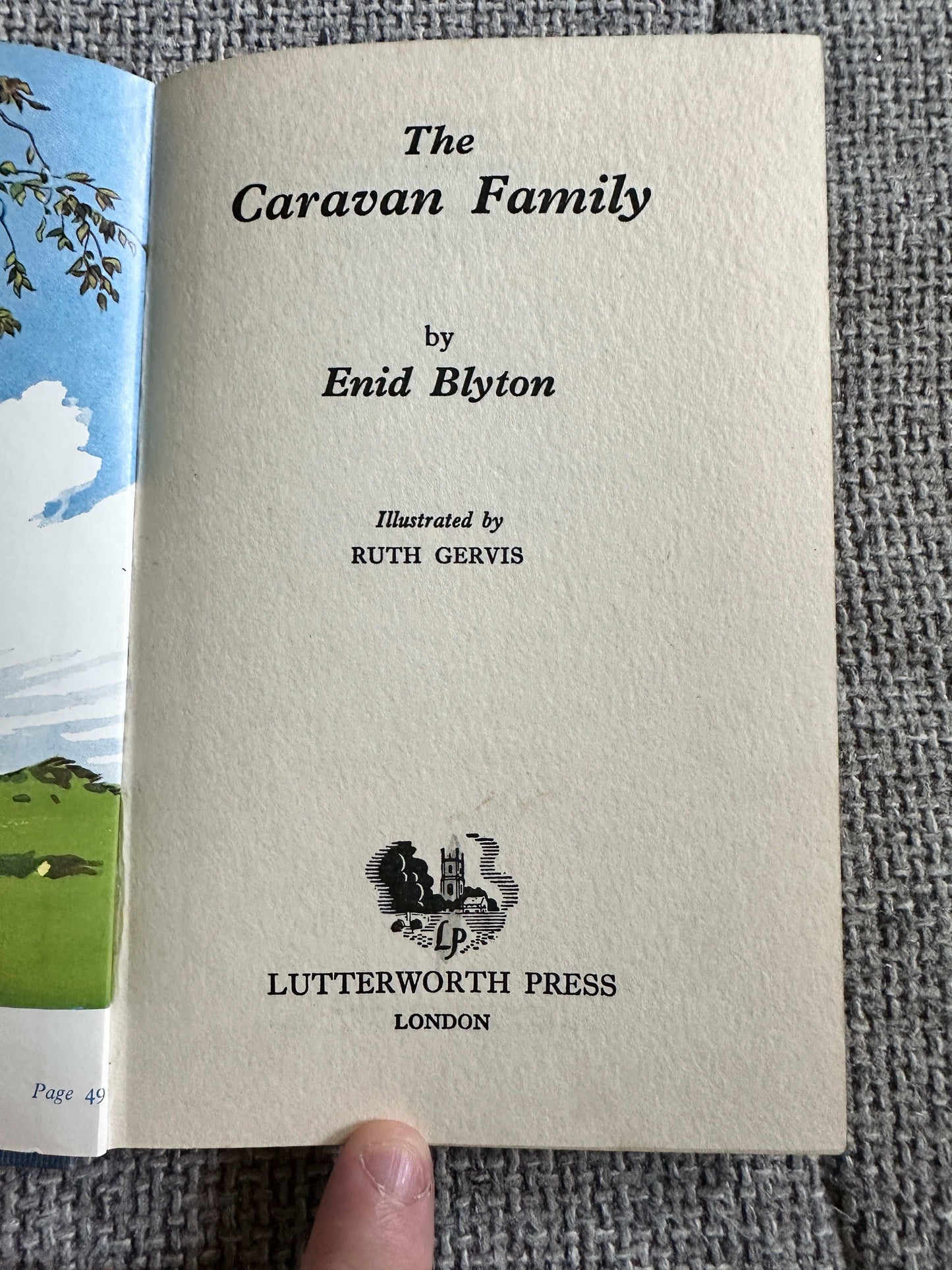 1961 The Caravan Family - Enid Blyton (Ruth Gervis Illust) Lutterworth Press