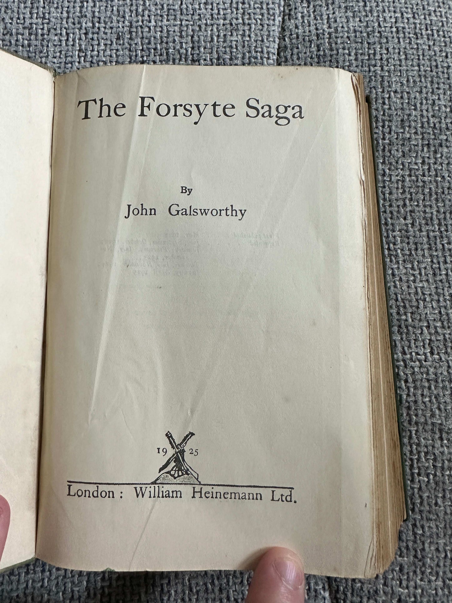 1925 The Forsyte Saga - John Galsworthy (William Heinemann Ltd) including Family Tree