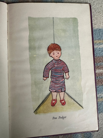 1942 Patsy Podger & The Chilly Scarecrow - written & Illust by Jenifer Ford aged 15years