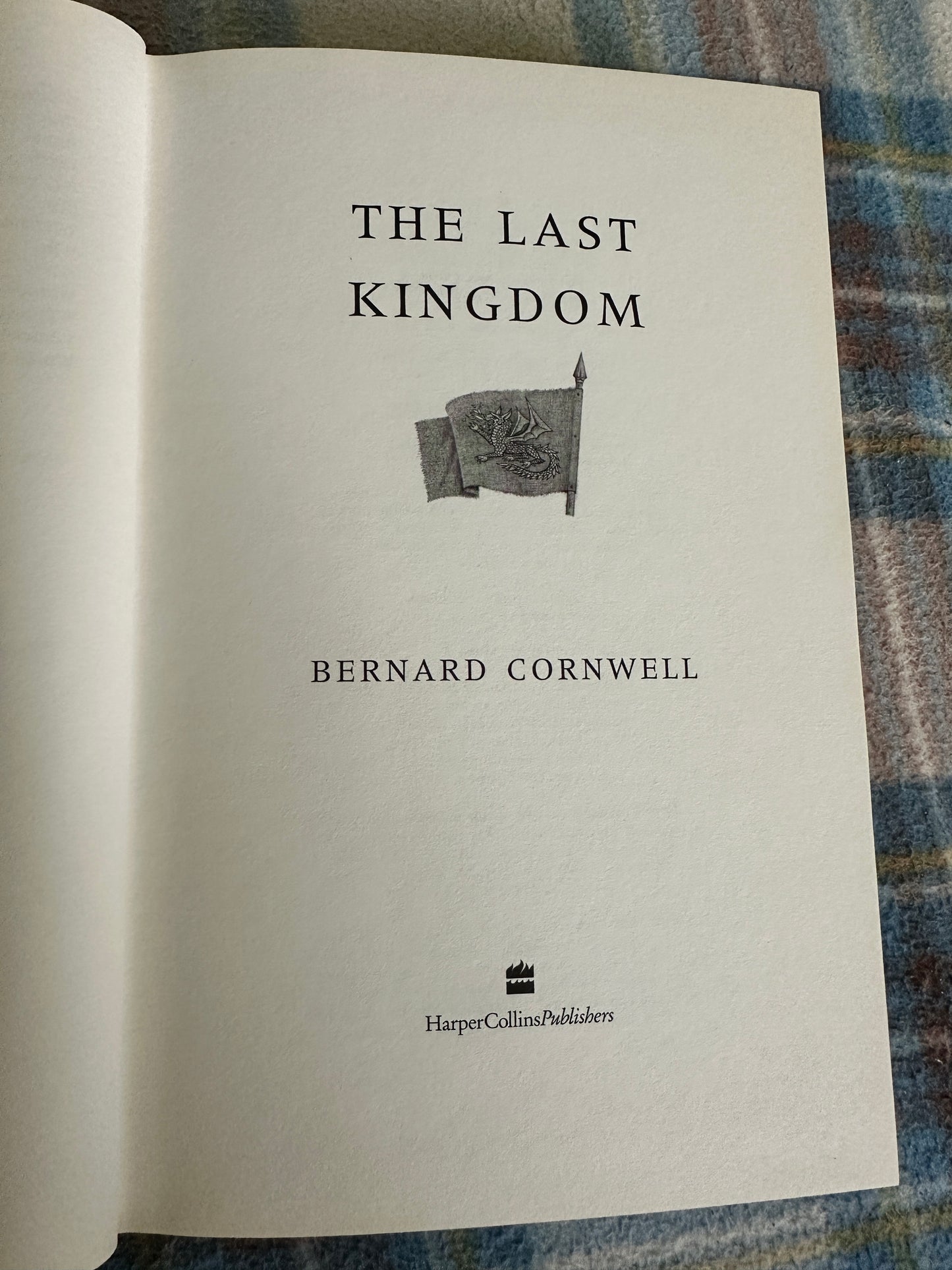 2004*1st* The Last Kingdom - Bernard Cornwell(HarperCollins)