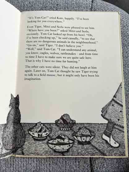 1977 Tom Cat - Written & Illustrated Susie Bohdal (Ernest Benn Ltd) - Honeyburn Books (UK)